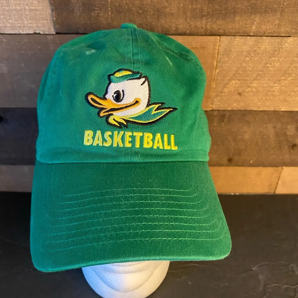 Nike Oregon Ducks Heritage86 Puddles Green‎ Basketball HAT CAP.